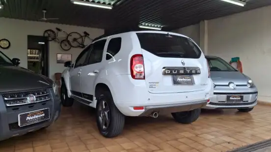 RENAULT-DUSTER-2.0 DYNAMIQUE 4X2 16V FLEX 4P AUTOMÁTICO RENAULT-DUSTER-2015