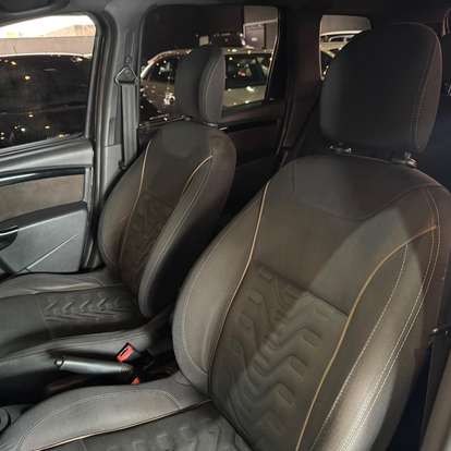 RENAULT-DUSTER-2015