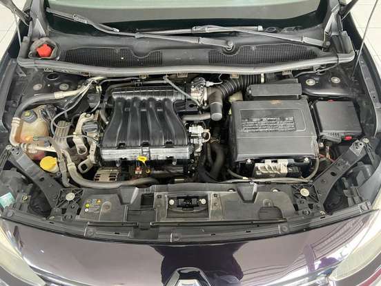RENAULT-FLUENCE-2015
