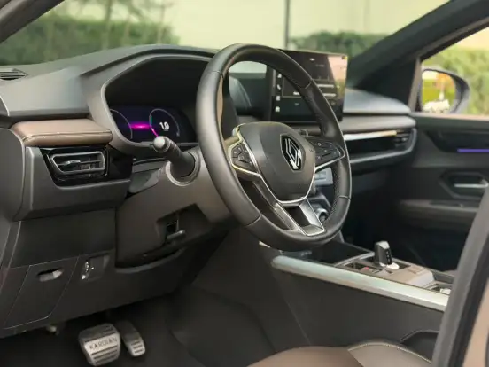 RENAULT-KARDIAN-2025