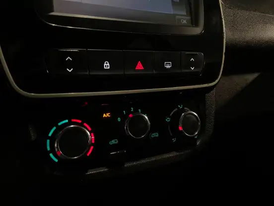 RENAULT-KWID-1.0 12V SCE FLEX INTENSE MANUAL RENAULT-KWID-2020
