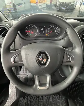 RENAULT-MASTER-2027
