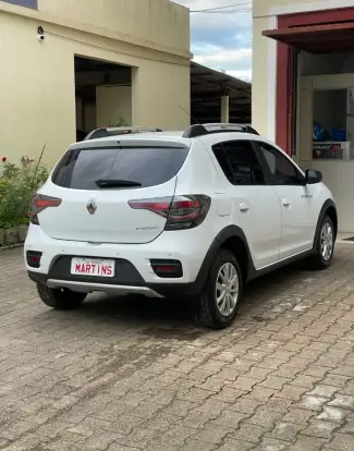 RENAULT-SANDERO-2023