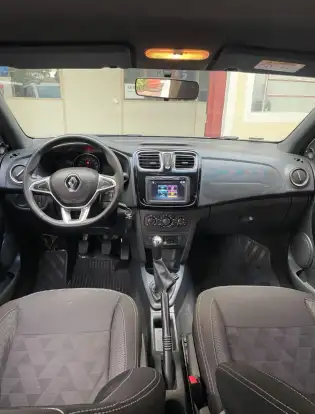 RENAULT-SANDERO-2023