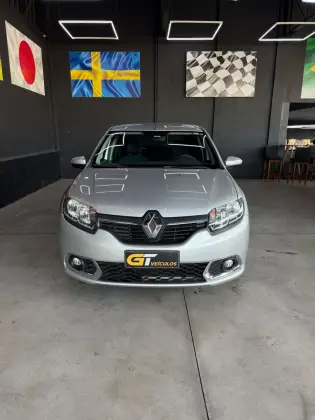 RENAULT SANDERO 1.6 DYNAMIQUE 8V FLEX 4P AUTOMATIZADO
