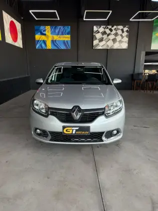 RENAULT SANDERO 1.6 DYNAMIQUE 8V FLEX 4P AUTOMATIZADO