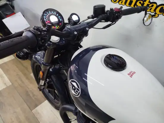 ROYAL ENFIELD-SHOTGUN 650 STENCIL WHITE-2025