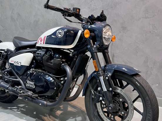 ROYAL ENFIELD-SHOTGUN 650 STENCIL WHITE ROYAL ENFIELD-SHOTGUN 650 STENCIL WHITE-2025