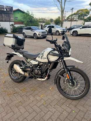 ROYAL ENFIELD-HIMALAYAN 450 KAMET WHITE-2025