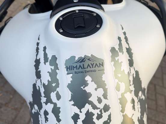 ROYAL ENFIELD-HIMALAYAN 450 KAMET WHITE ROYAL ENFIELD-HIMALAYAN 450 KAMET WHITE-2025