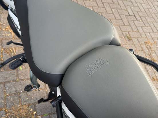 ROYAL ENFIELD-HIMALAYAN 450 KAMET WHITE ROYAL ENFIELD-HIMALAYAN 450 KAMET WHITE-2025