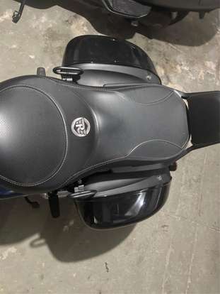 ROYAL ENFIELD-METEOR 650 ASTRAL-2025