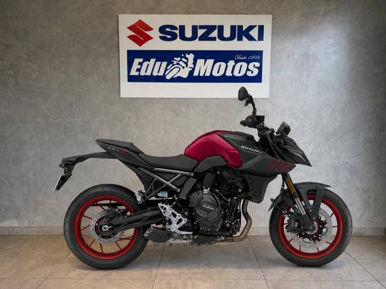 SUZUKI GSX-8S 