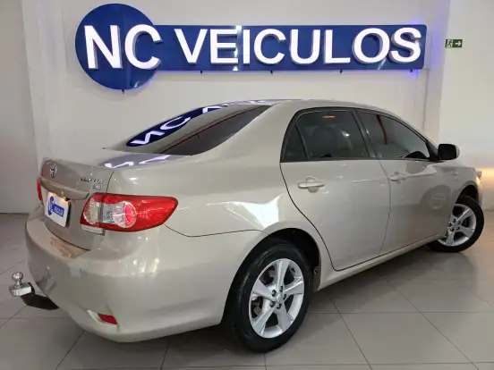 TOYOTA-COROLLA-2012