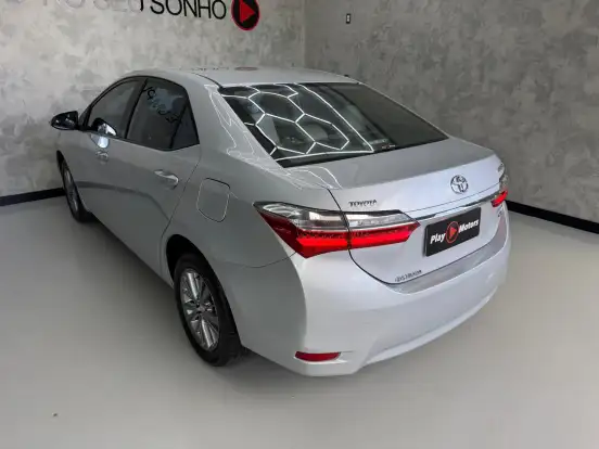 TOYOTA-COROLLA-2017