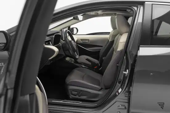 TOYOTA-COROLLA-2023