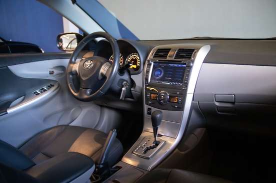 TOYOTA-COROLLA-2012