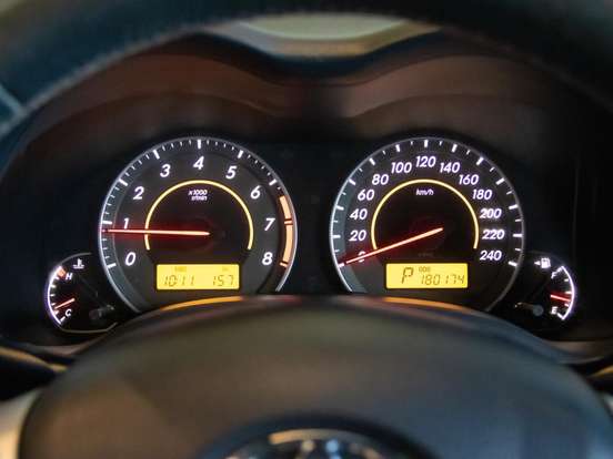 TOYOTA-COROLLA-1.8 GLI 16V FLEX 4P AUTOMÁTICO TOYOTA-COROLLA-2013
