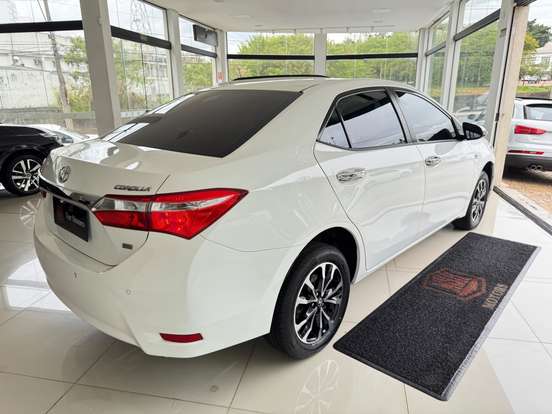 TOYOTA-COROLLA-1.8 GLI 16V FLEX 4P AUTOMÁTICO TOYOTA-COROLLA-2015