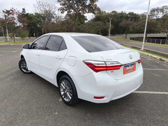 TOYOTA-COROLLA-1.8 GLI UPPER 16V FLEX 4P AUTOMÁTICO TOYOTA-COROLLA-2017