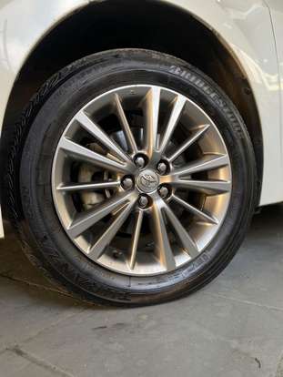 TOYOTA-COROLLA-2017