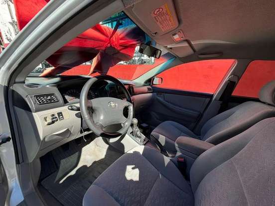 TOYOTA-COROLLA-2004