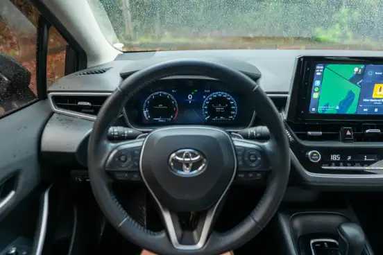 TOYOTA-COROLLA-2024