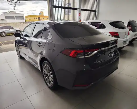 TOYOTA-COROLLA-2024