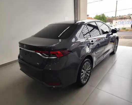 TOYOTA-COROLLA-2024