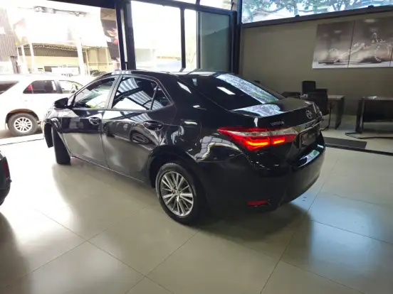 TOYOTA-COROLLA-2014