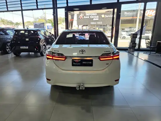 TOYOTA-COROLLA-2018