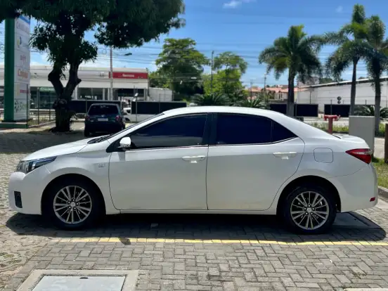 TOYOTA-COROLLA-2.0 XEI 16V FLEX 4P AUTOMÁTICO TOYOTA-COROLLA-2015