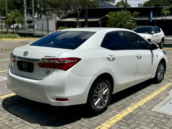 TOYOTA-COROLLA-2.0 XEI 16V FLEX 4P AUTOMÁTICO TOYOTA-COROLLA-2015
