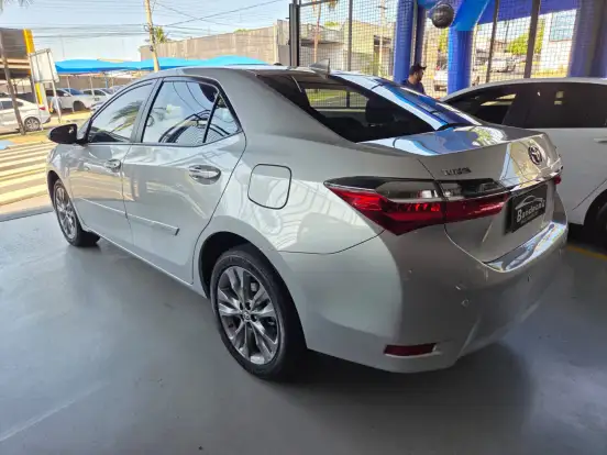 TOYOTA-COROLLA-2019