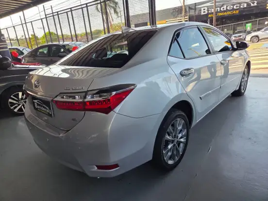 TOYOTA-COROLLA-2019