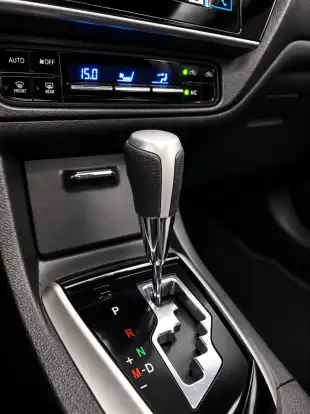 TOYOTA-COROLLA-2017