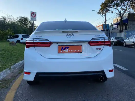 TOYOTA-COROLLA-2.0 XRS 16V FLEX 4P AUTOMÁTICO TOYOTA-COROLLA-2017
