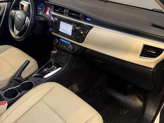TOYOTA-COROLLA-2.0 ALTIS 16V FLEX 4P AUTOMÁTICO TOYOTA-COROLLA-2016