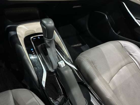 TOYOTA-COROLLA-2020