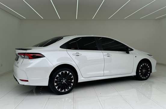 TOYOTA-COROLLA-2024