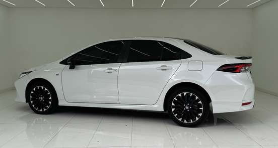 TOYOTA-COROLLA-2024