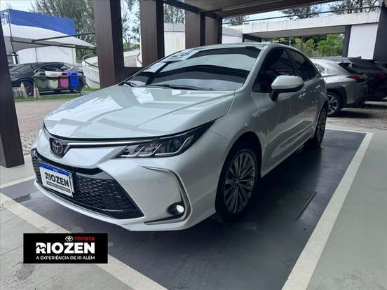 TOYOTA-COROLLA-2025