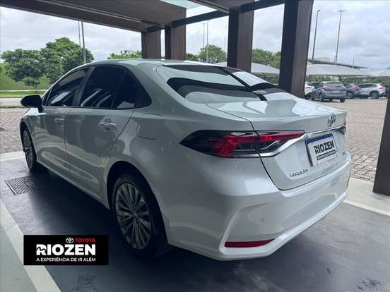 TOYOTA-COROLLA-2025