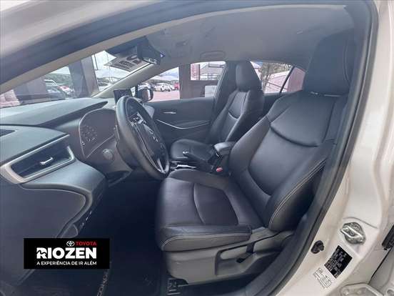 TOYOTA-COROLLA-2025