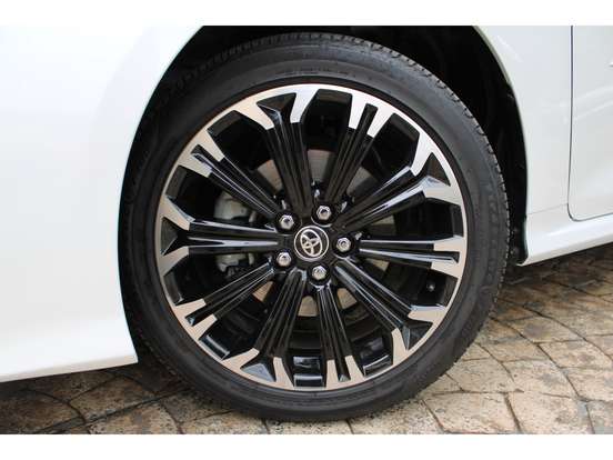 TOYOTA-COROLLA-2023