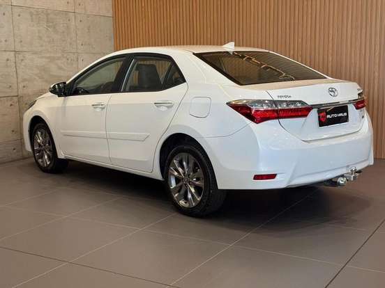 TOYOTA-COROLLA-2018