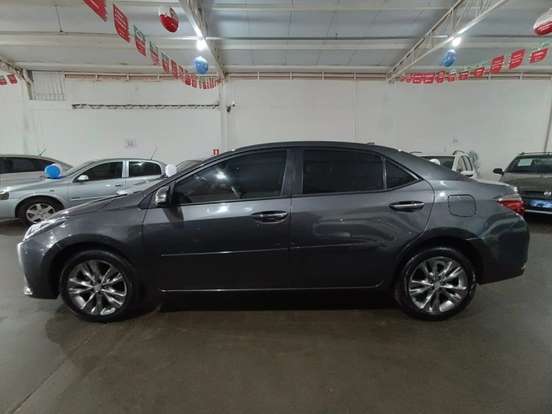 TOYOTA-COROLLA-2018