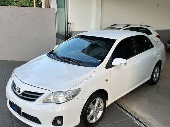 TOYOTA-COROLLA-2014