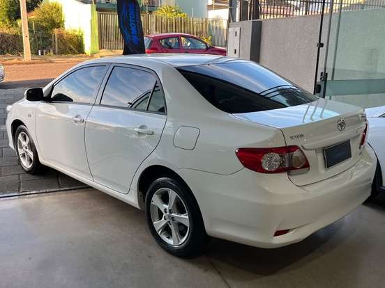 TOYOTA-COROLLA-2014