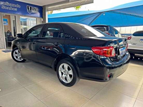 TOYOTA-COROLLA-2010